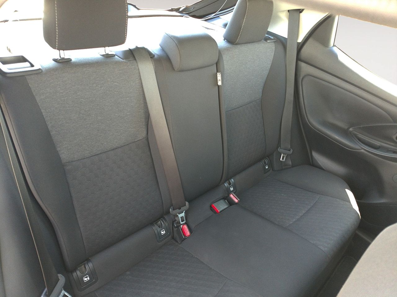 Foto Toyota Yaris 9