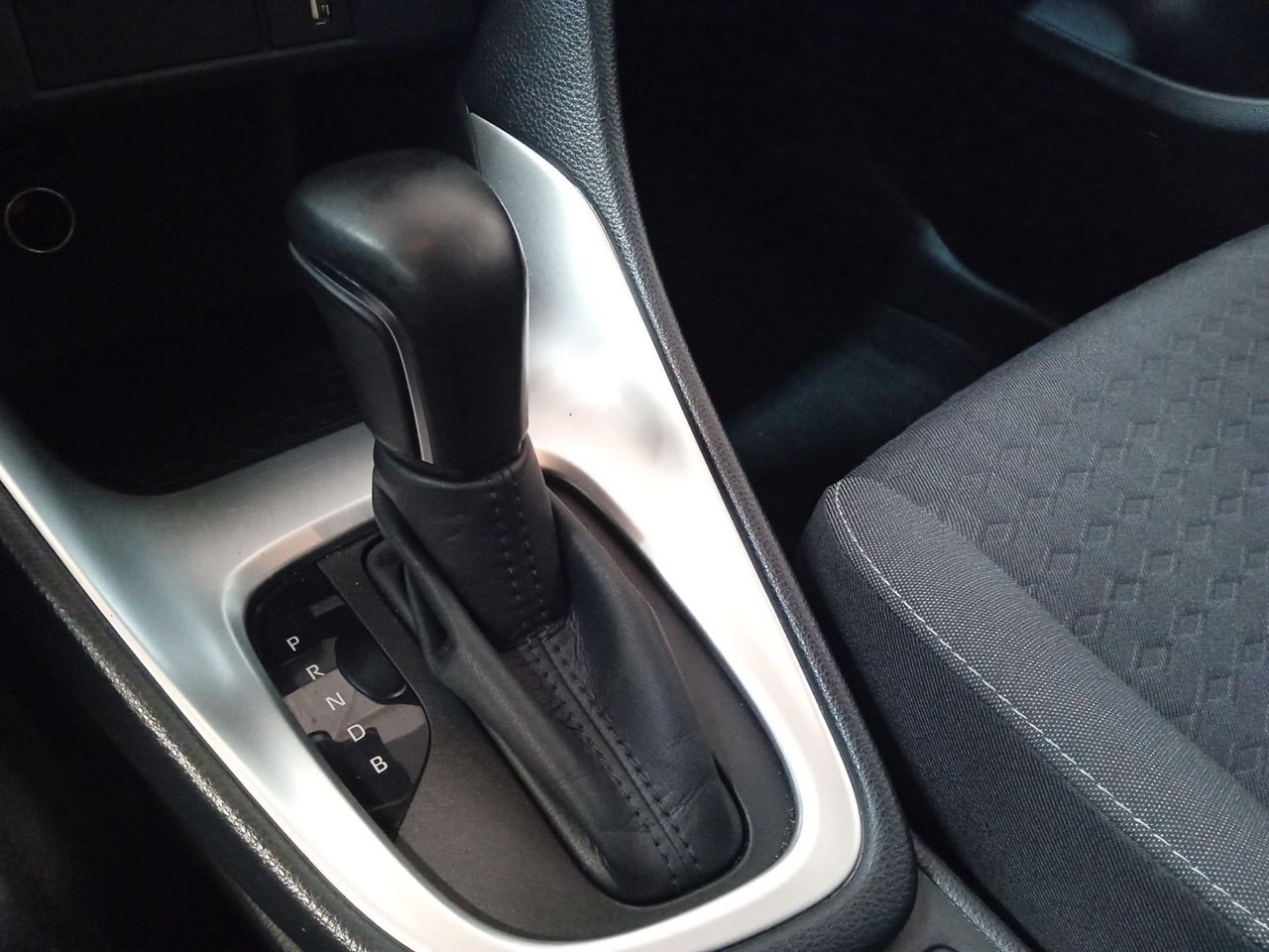Foto Mazda Mazda2 12