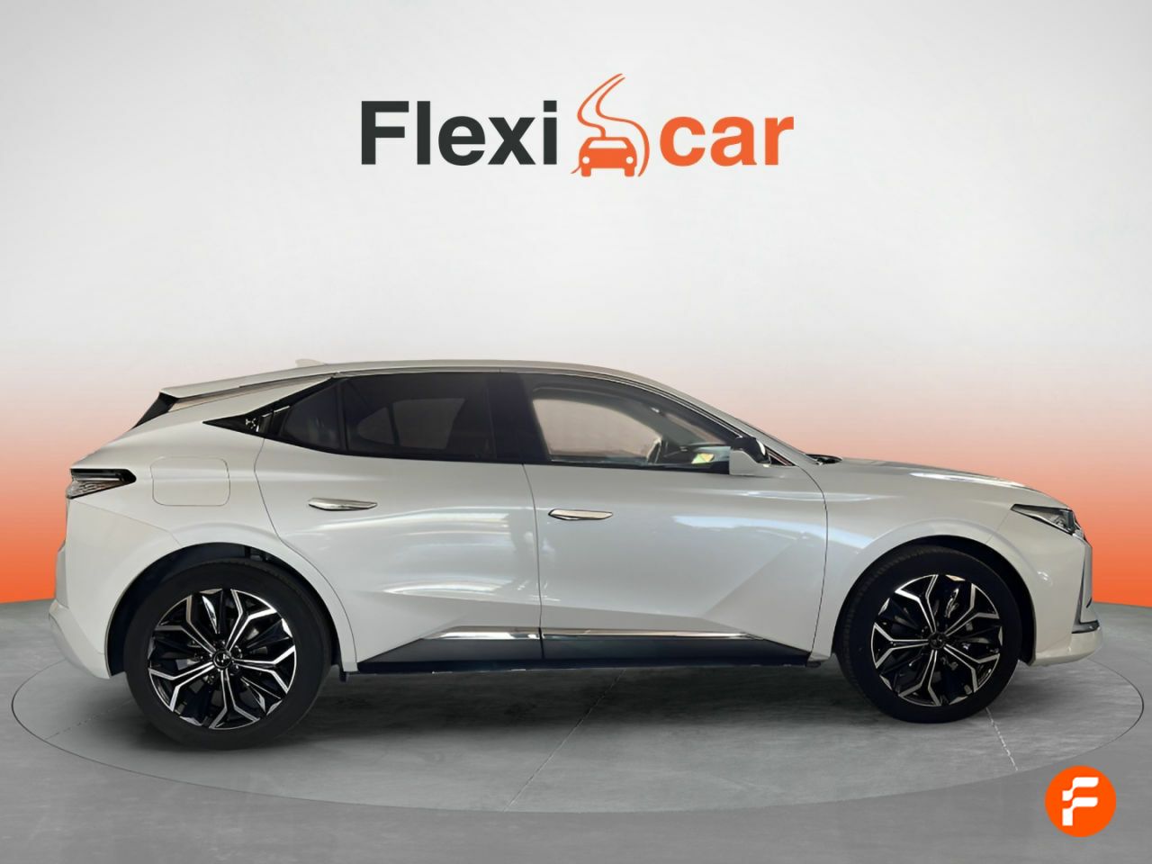 Foto DS Automobiles DS 4 8