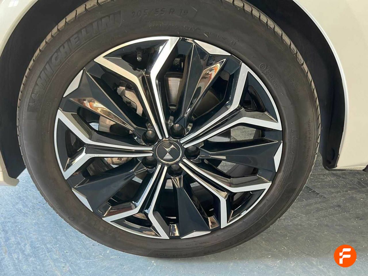 Foto DS Automobiles DS 4 18