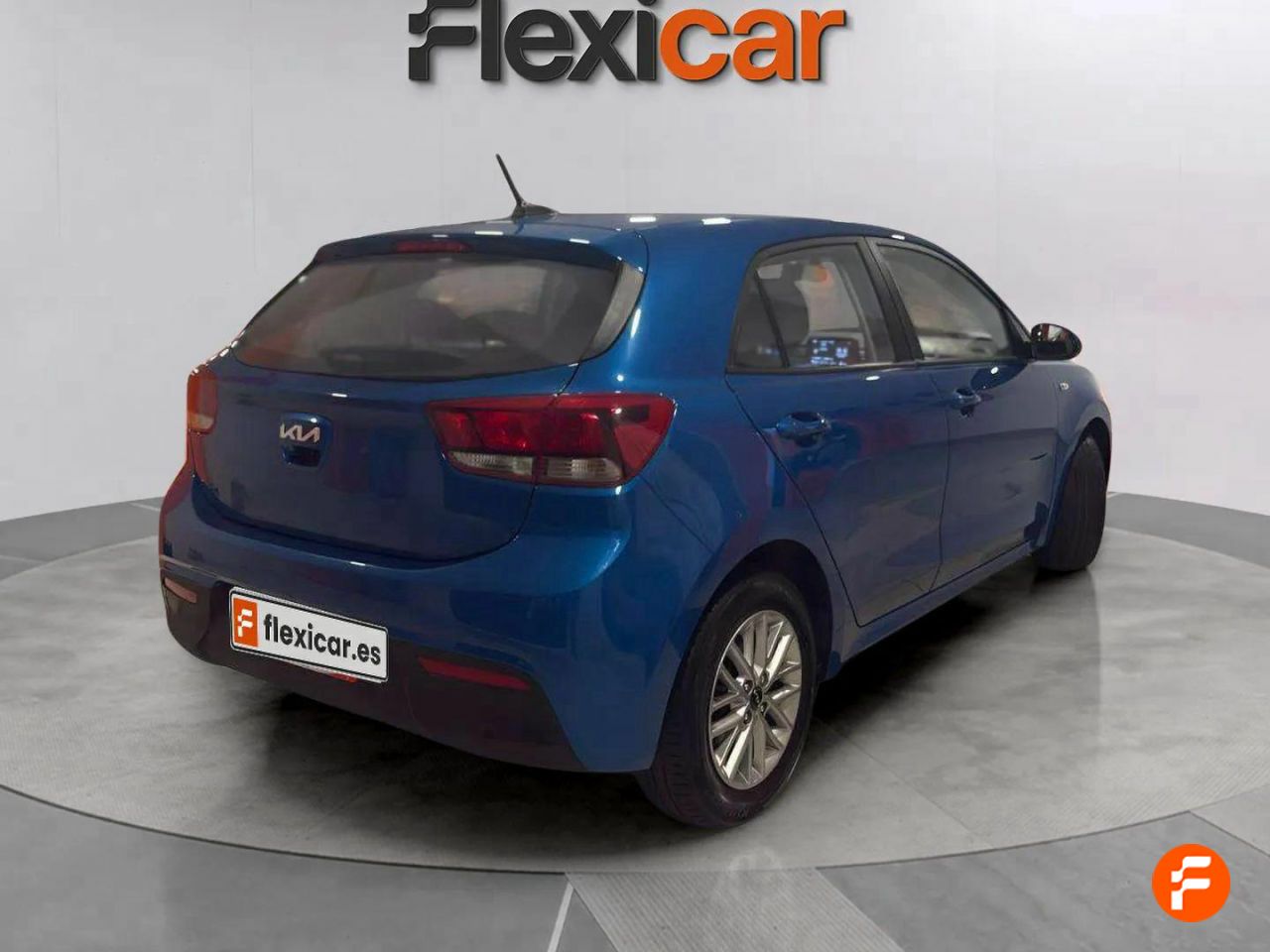 Foto Kia Rio 8