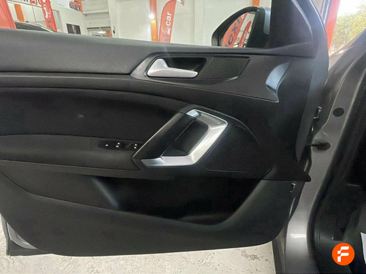 Foto Peugeot 308 30