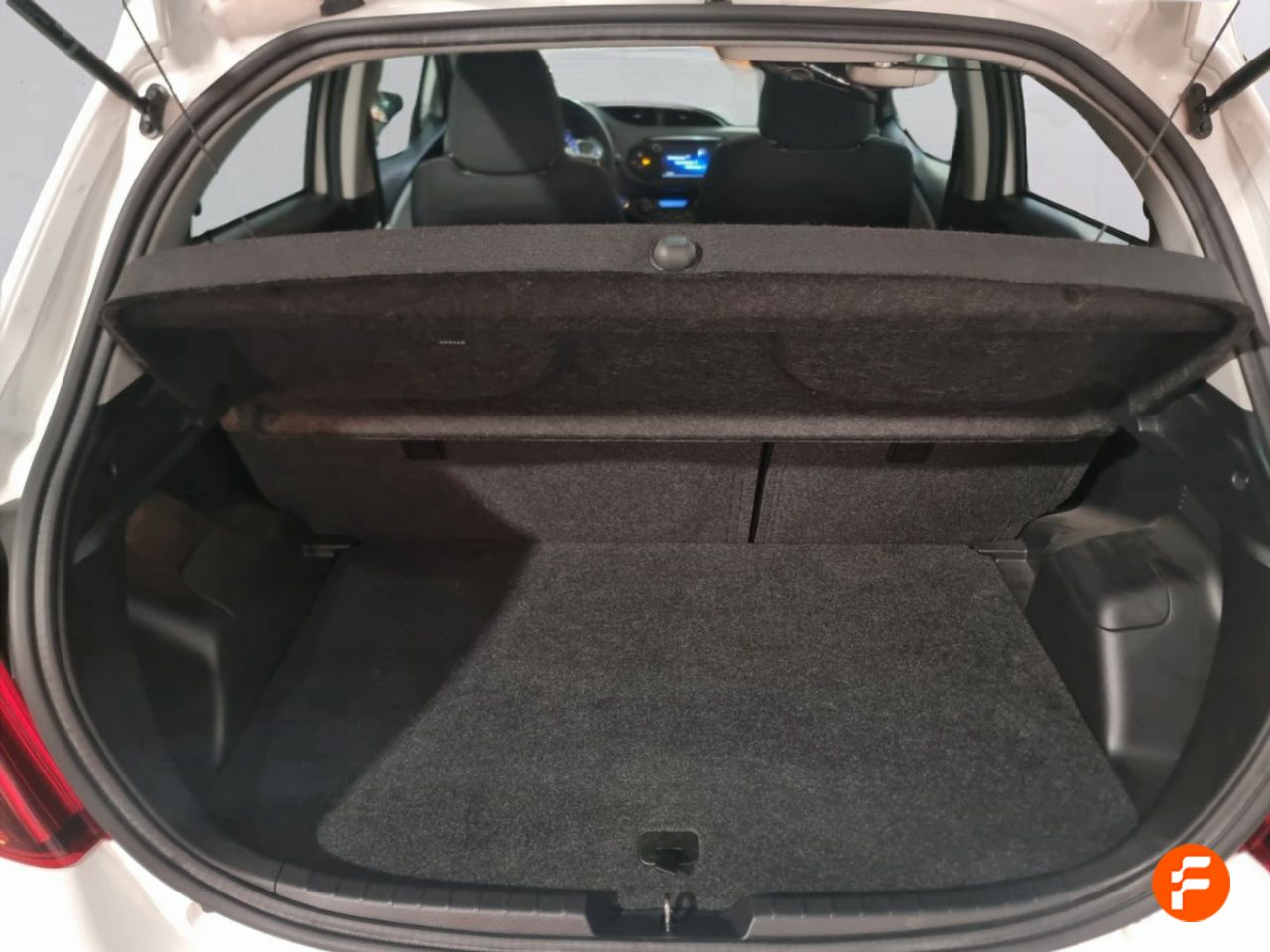Foto Toyota Yaris 17