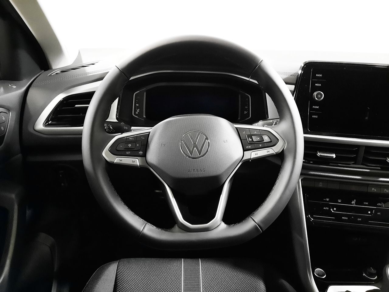 Foto Volkswagen T-Roc 15