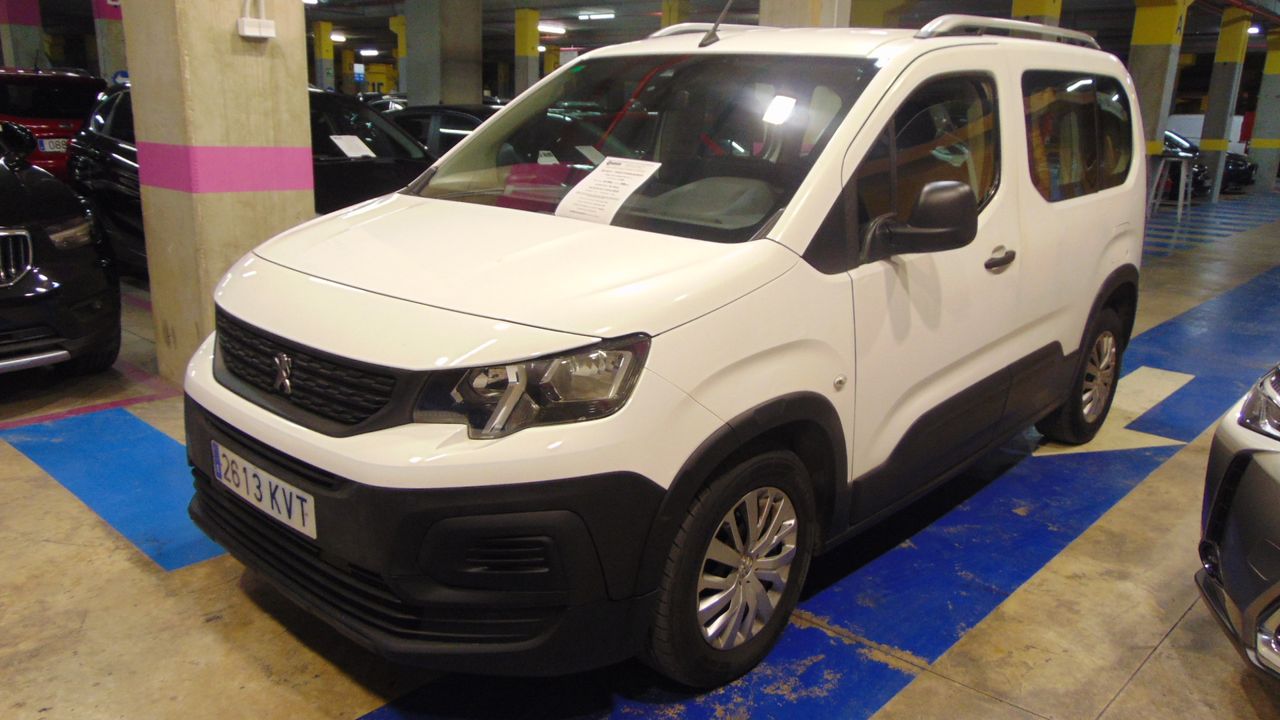 Foto Peugeot Rifter 2