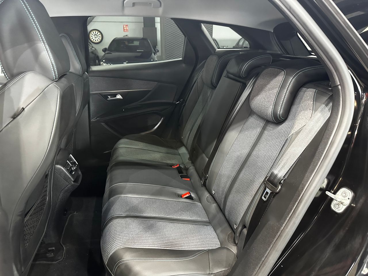 Foto Peugeot 3008 10