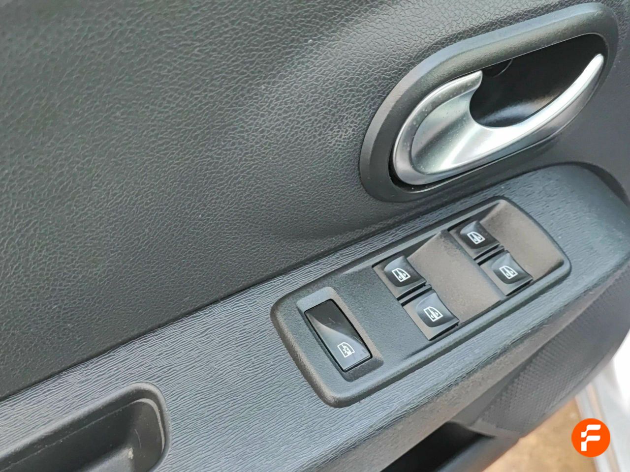 Foto Dacia Lodgy 16