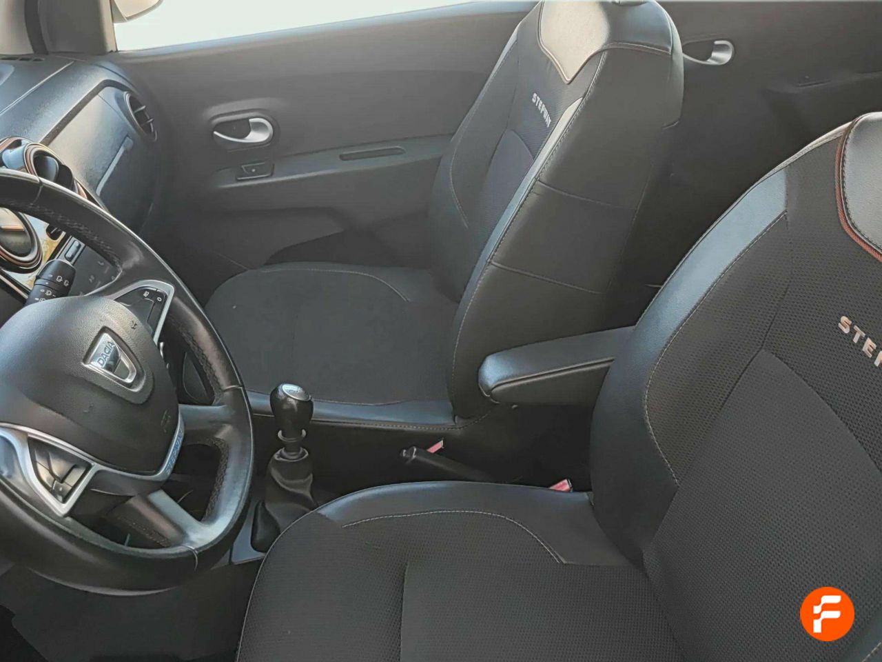 Foto Dacia Lodgy 27
