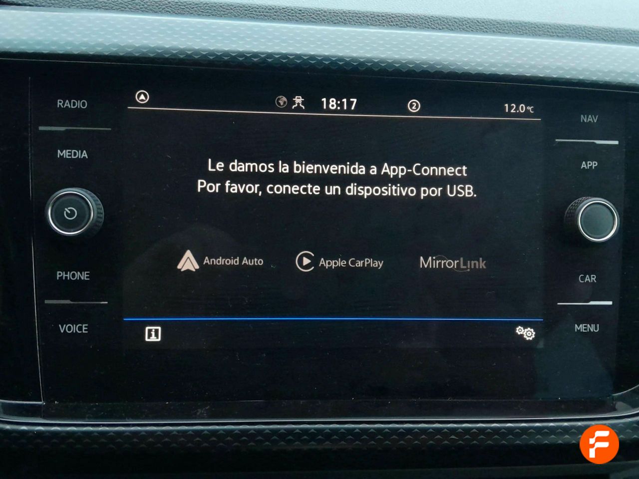 Foto Volkswagen T-Cross 19