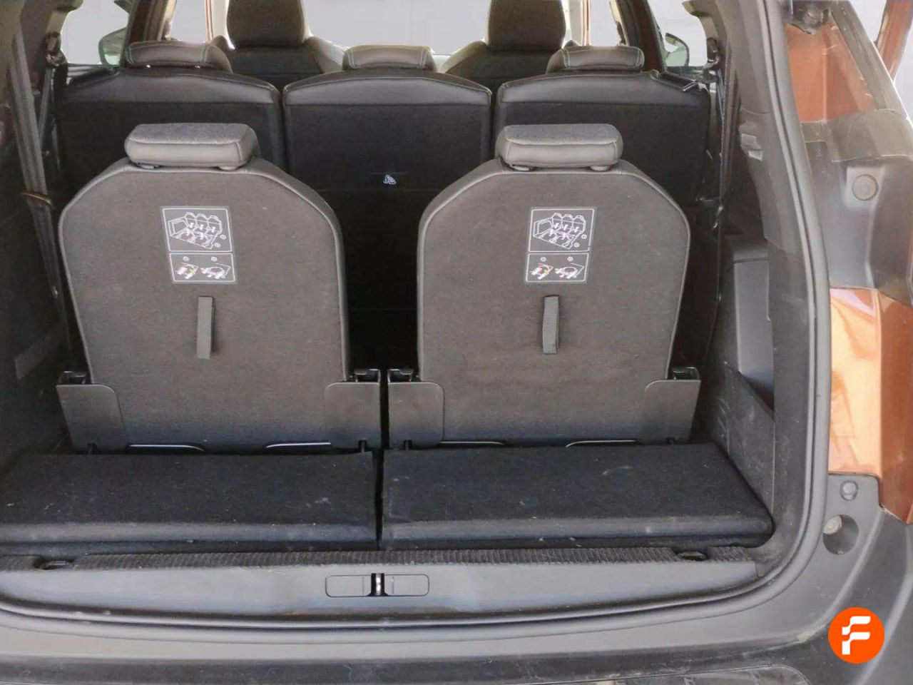 Foto Peugeot 5008 24