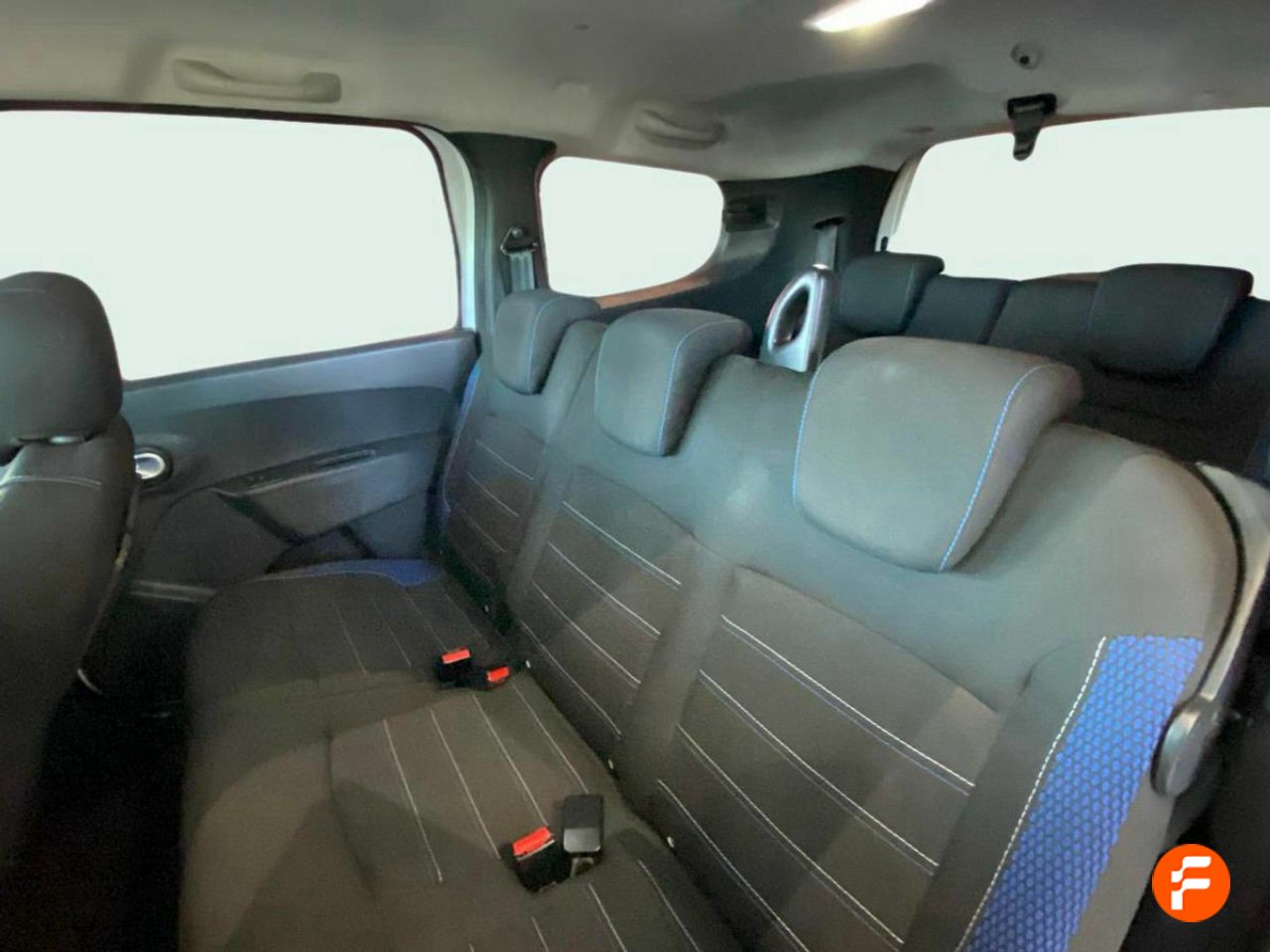 Foto Dacia Lodgy 24