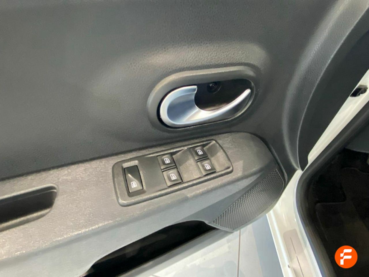 Foto Dacia Lodgy 25