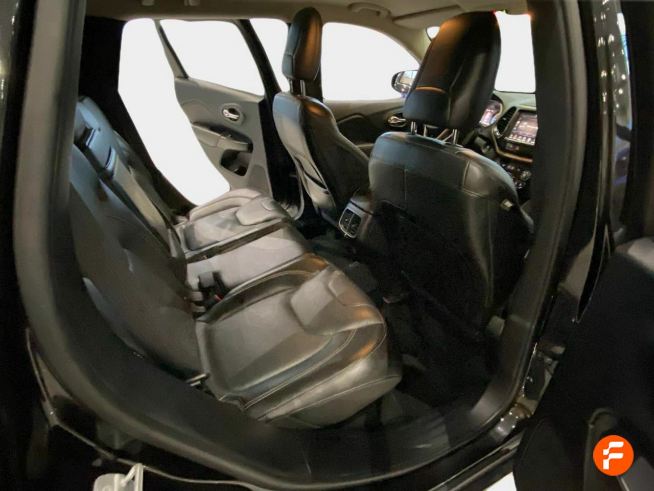 Foto Jeep Cherokee 23