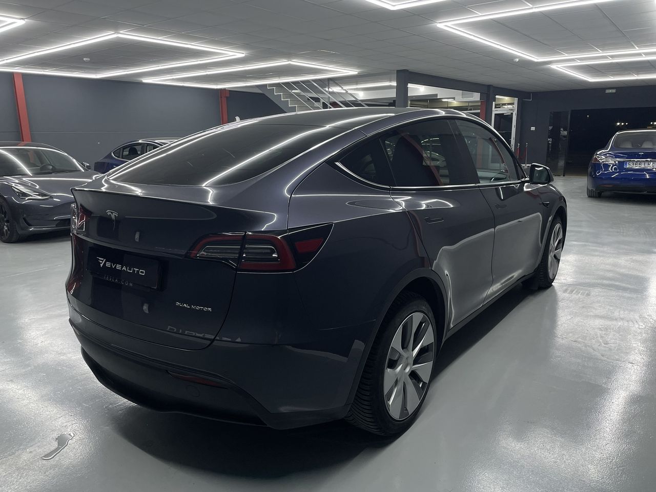 Foto Tesla Model Y 4