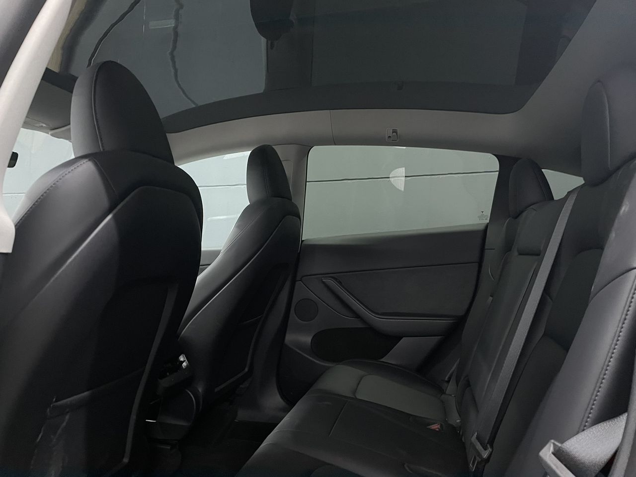 Foto Tesla Model Y 8