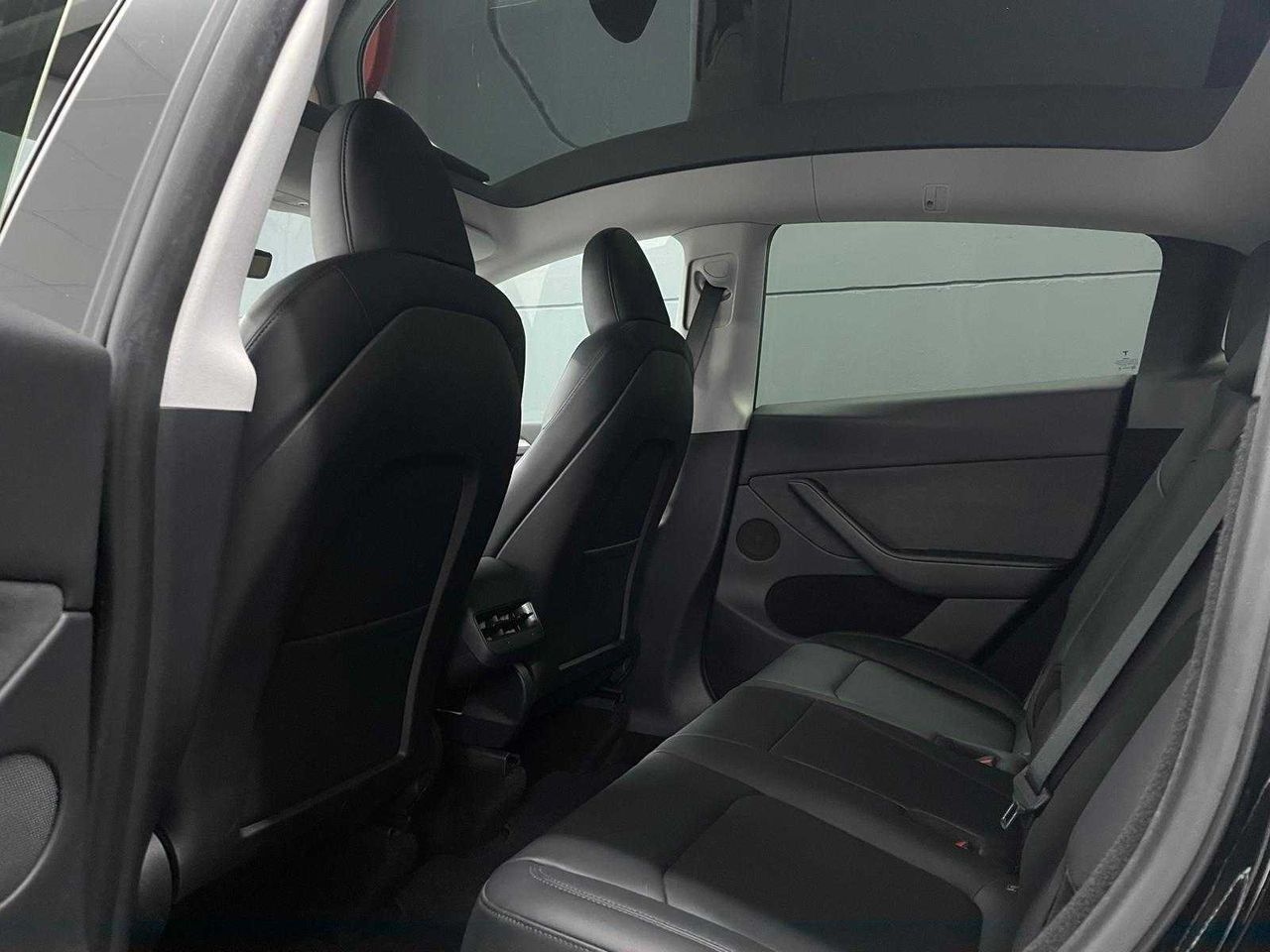 Foto Tesla Model Y 10
