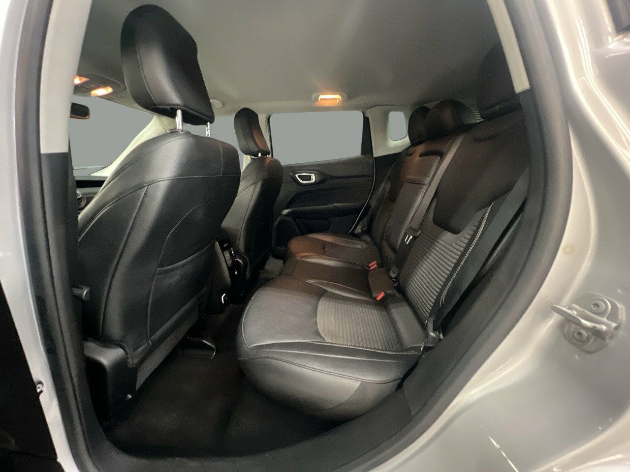 Foto Jeep Compass 10