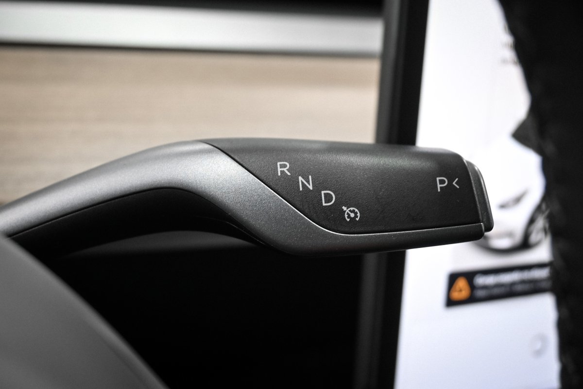 Foto Tesla Model Y 21