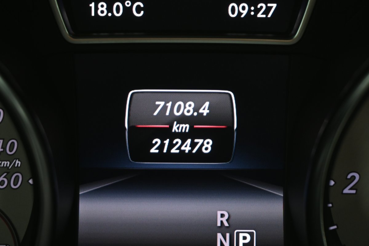 Foto Mercedes-Benz Clase CLA 12