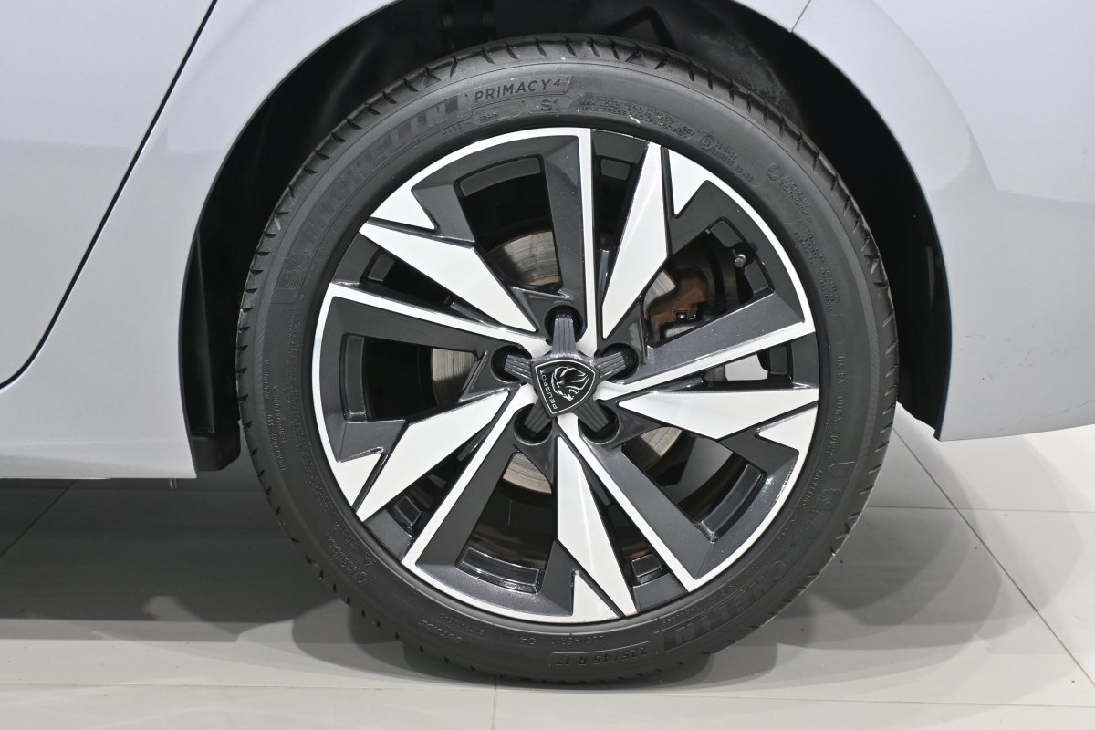 Foto Peugeot 308 30