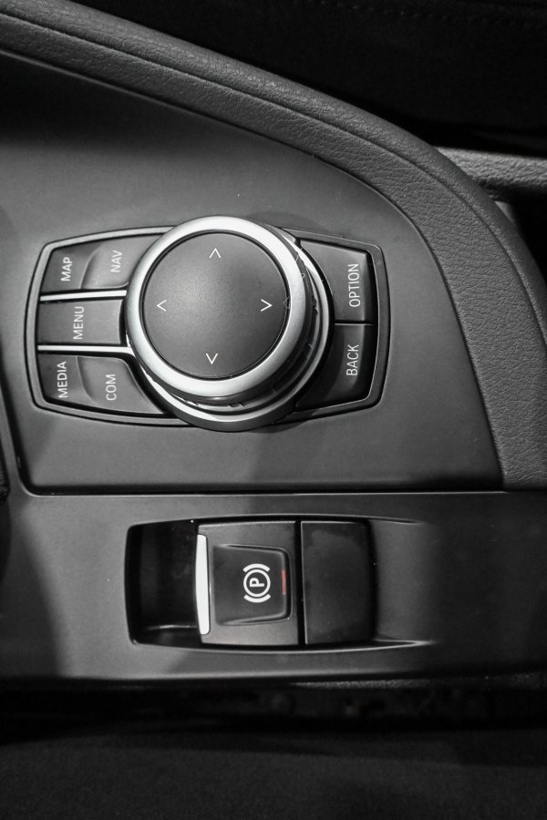 Foto BMW X1 12