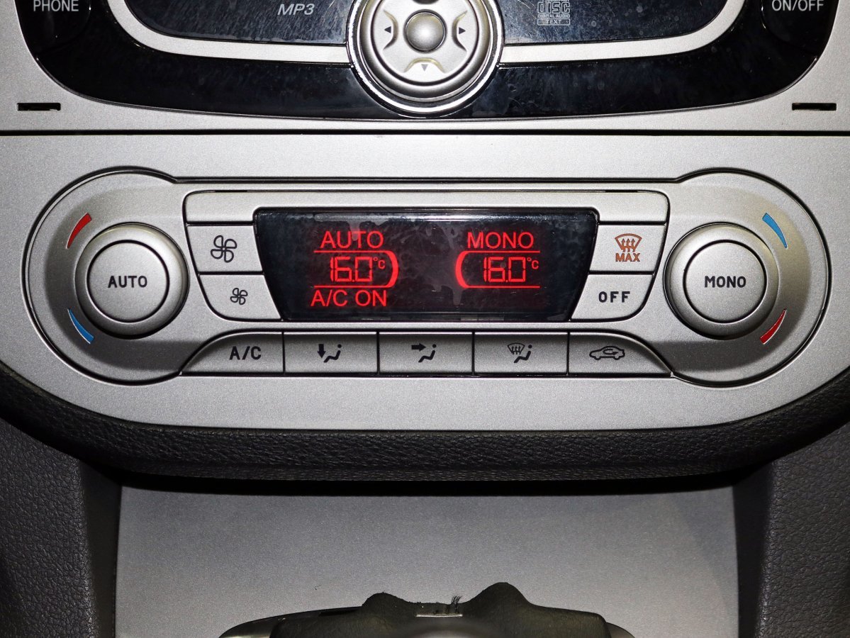 Foto Ford Kuga 14