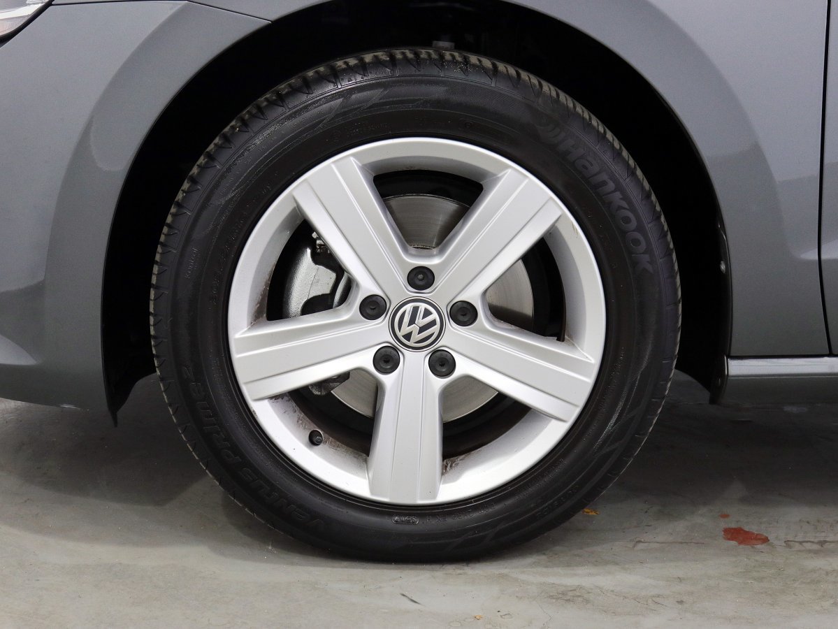 Foto Volkswagen Golf Sportsvan 31