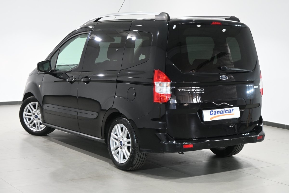 Foto Ford Tourneo Courier 6