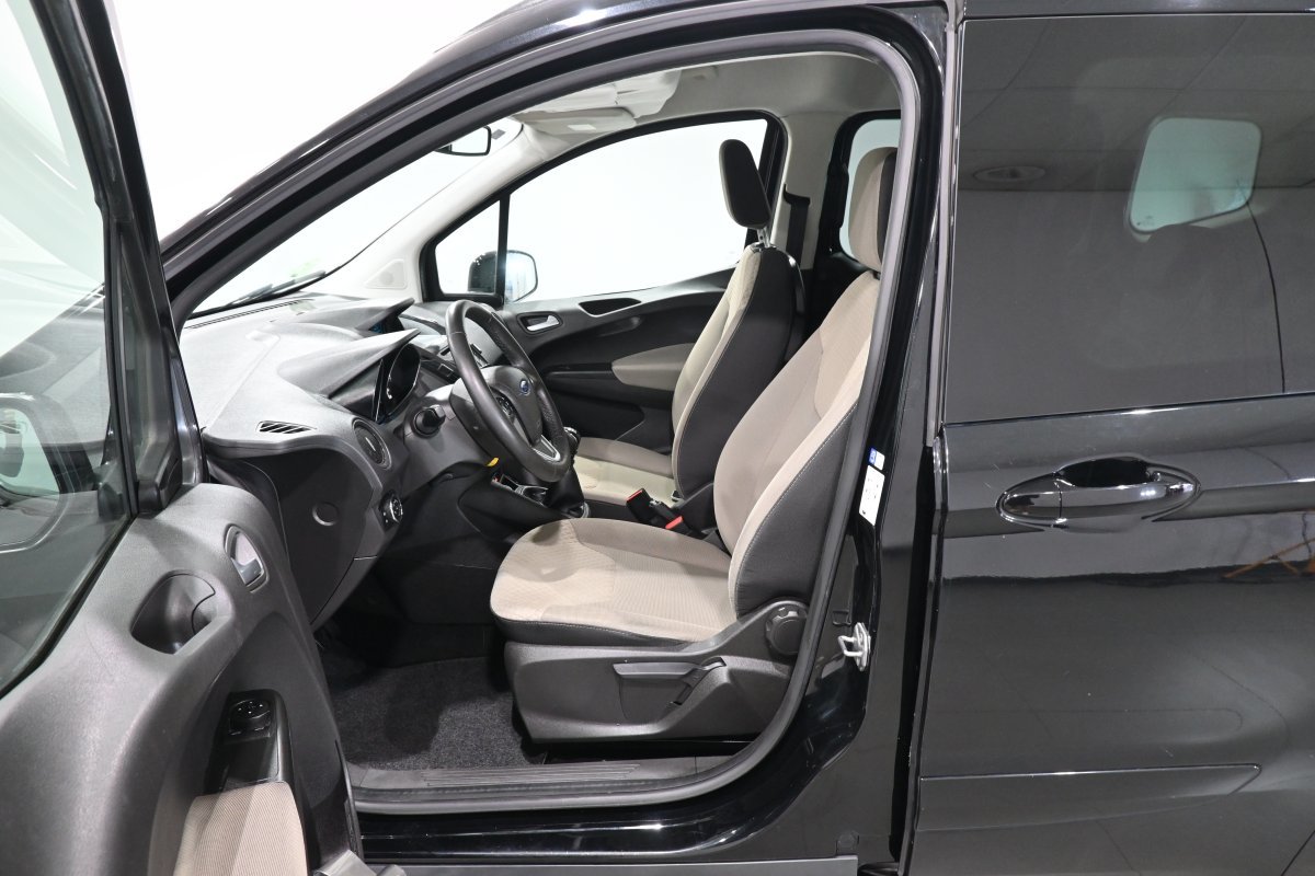 Foto Ford Tourneo Courier 10