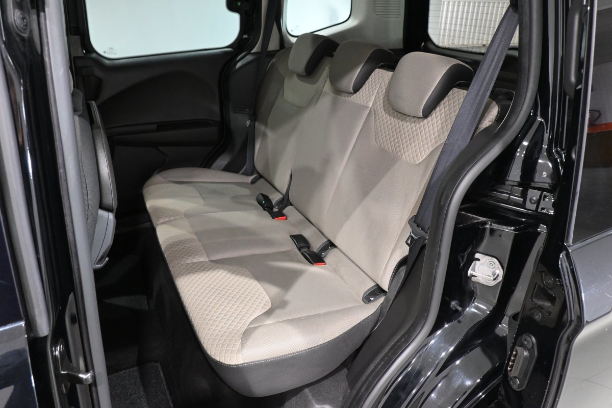 Foto Ford Tourneo Courier 11