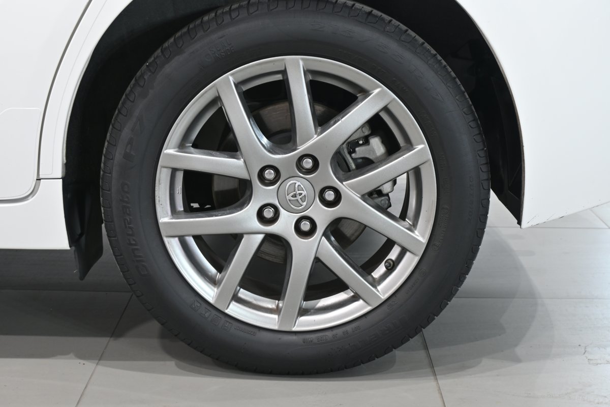 Foto Toyota Corolla Verso 32