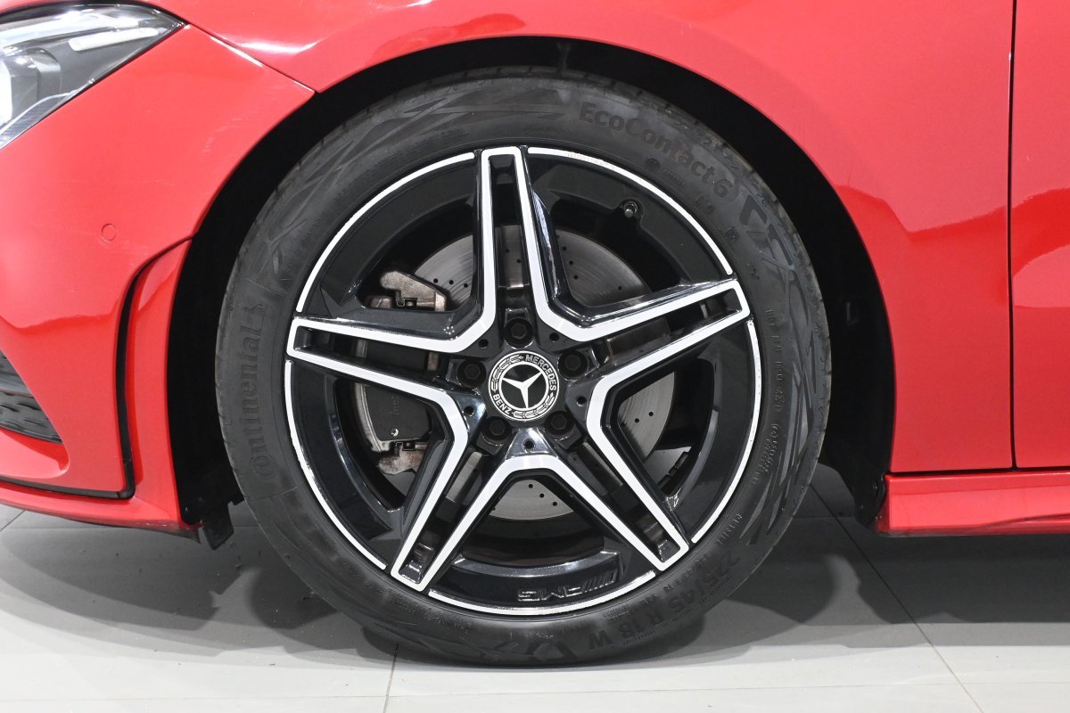Foto Mercedes-Benz Clase CLA 30
