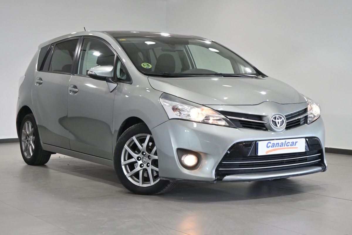 Foto Toyota Corolla Verso 3