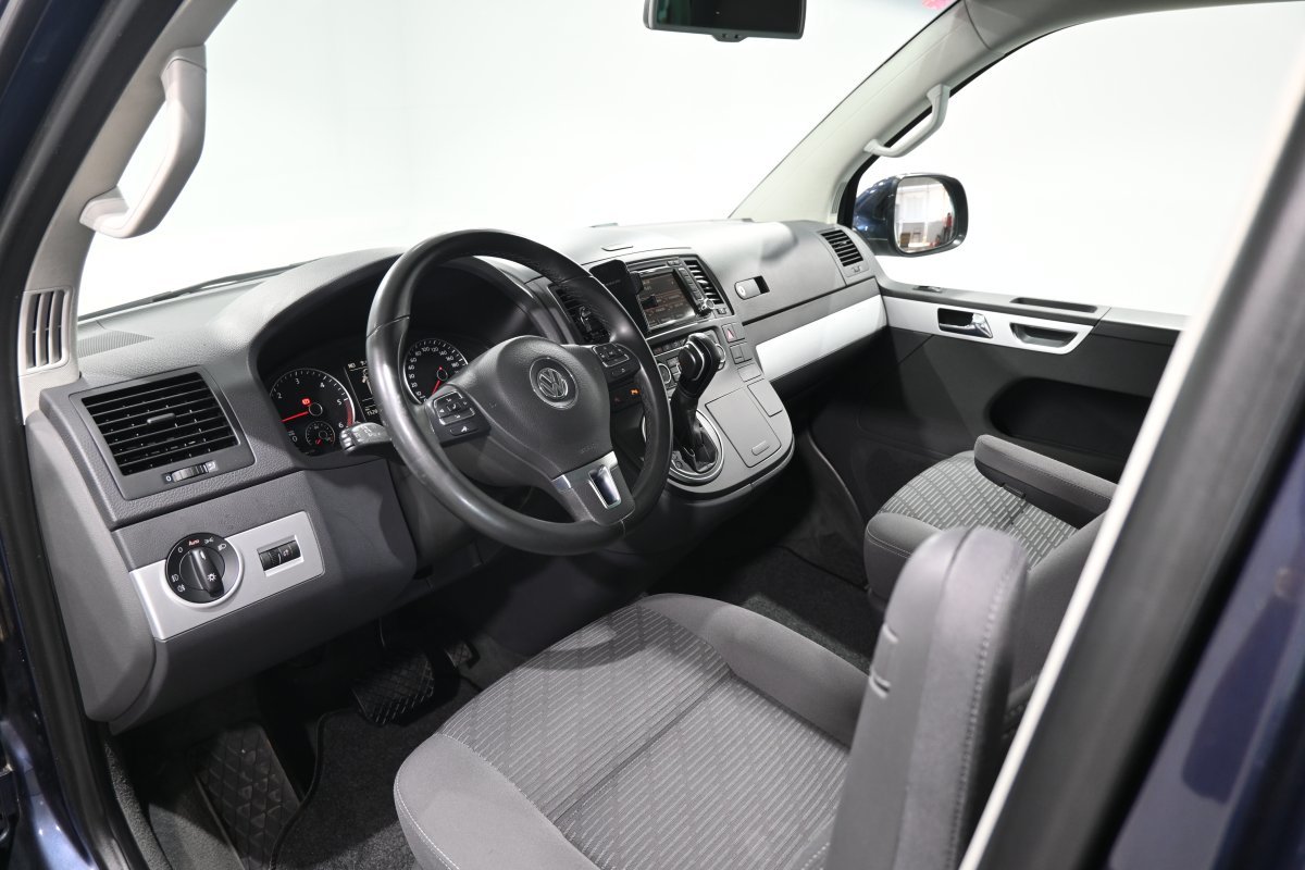 Foto Volkswagen Multivan 9