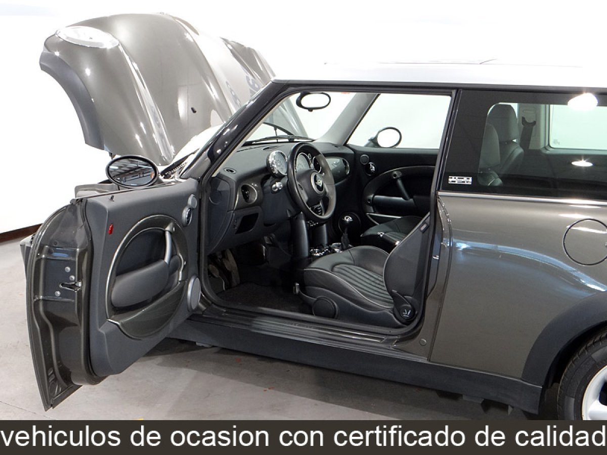 Foto Mini 3 Puertas 20