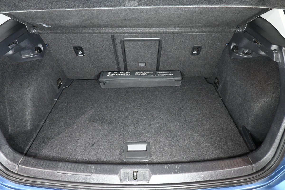 Foto Volkswagen Golf 8