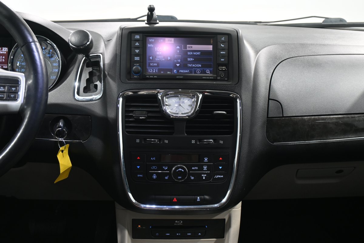 Foto Lancia Voyager 17