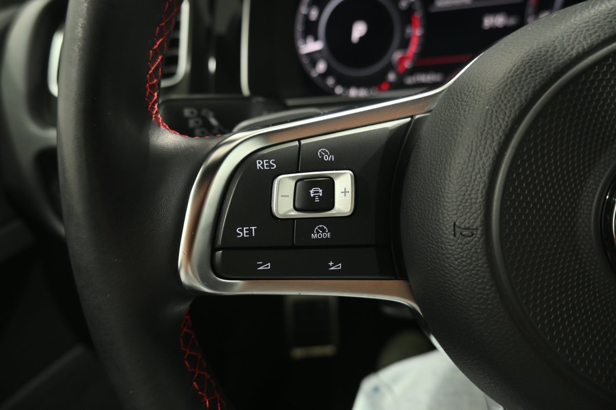 Foto Volkswagen Golf 21