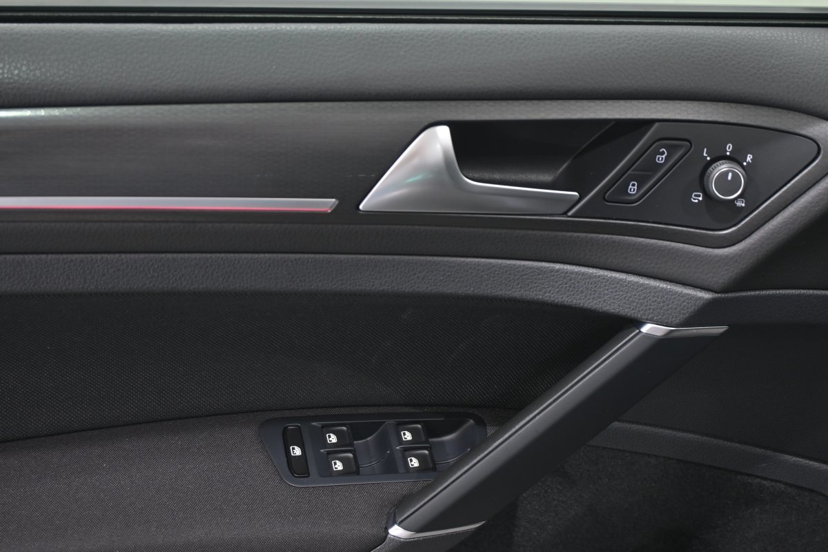 Foto Volkswagen Golf 26