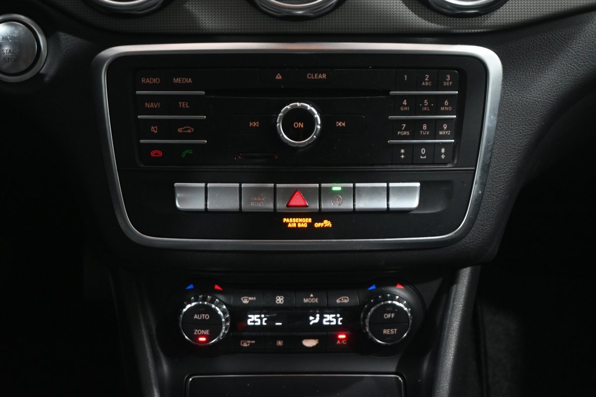 Foto Mercedes-Benz Clase GLA 18