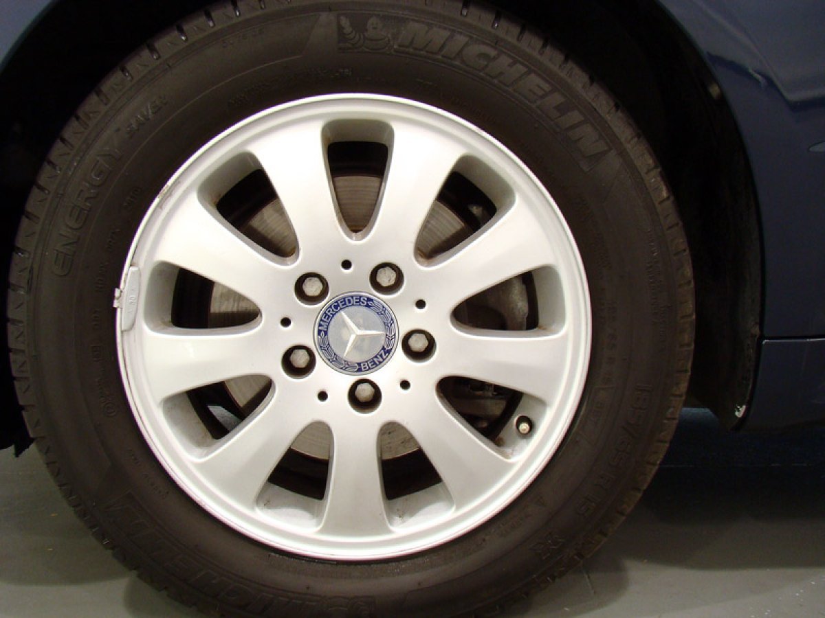 Foto Mercedes-Benz Clase A 18