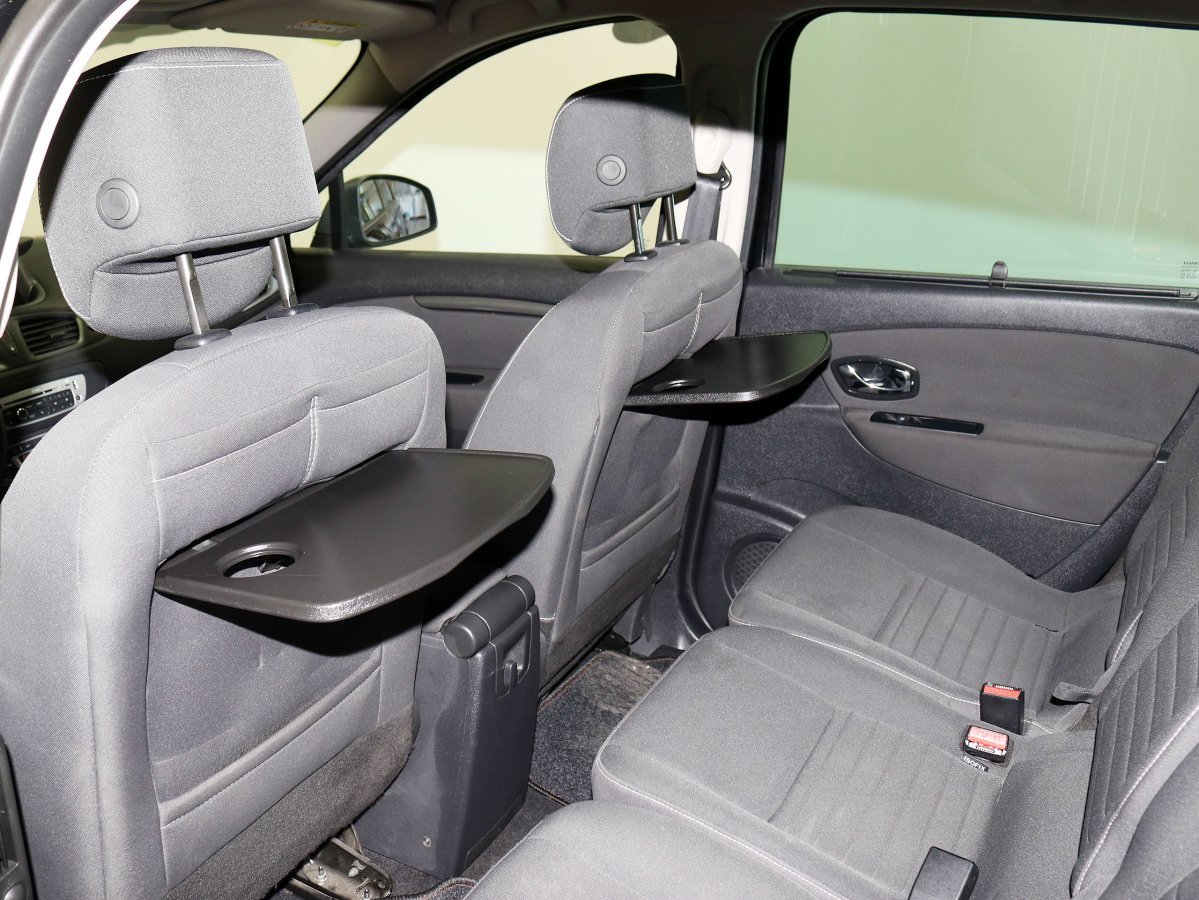 Foto Renault Scénic 25