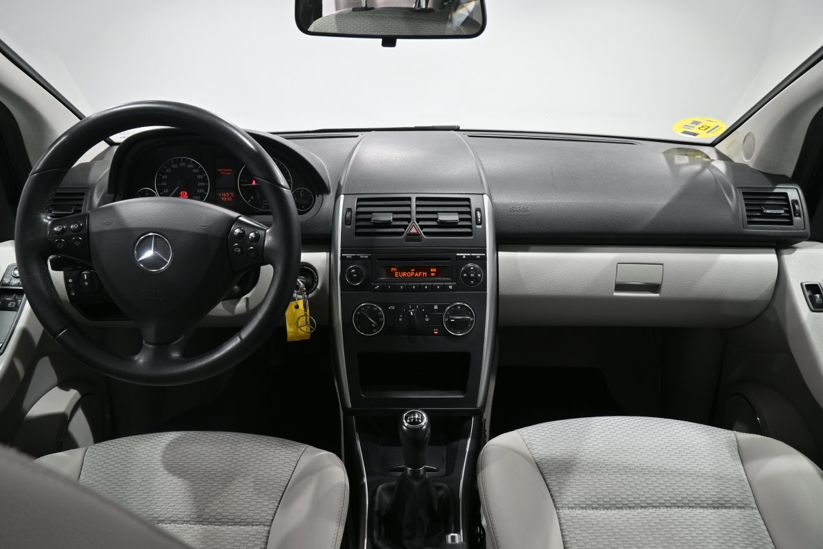 Foto Mercedes-Benz Clase A 14