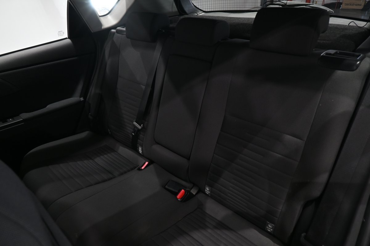 Foto Toyota Auris 12