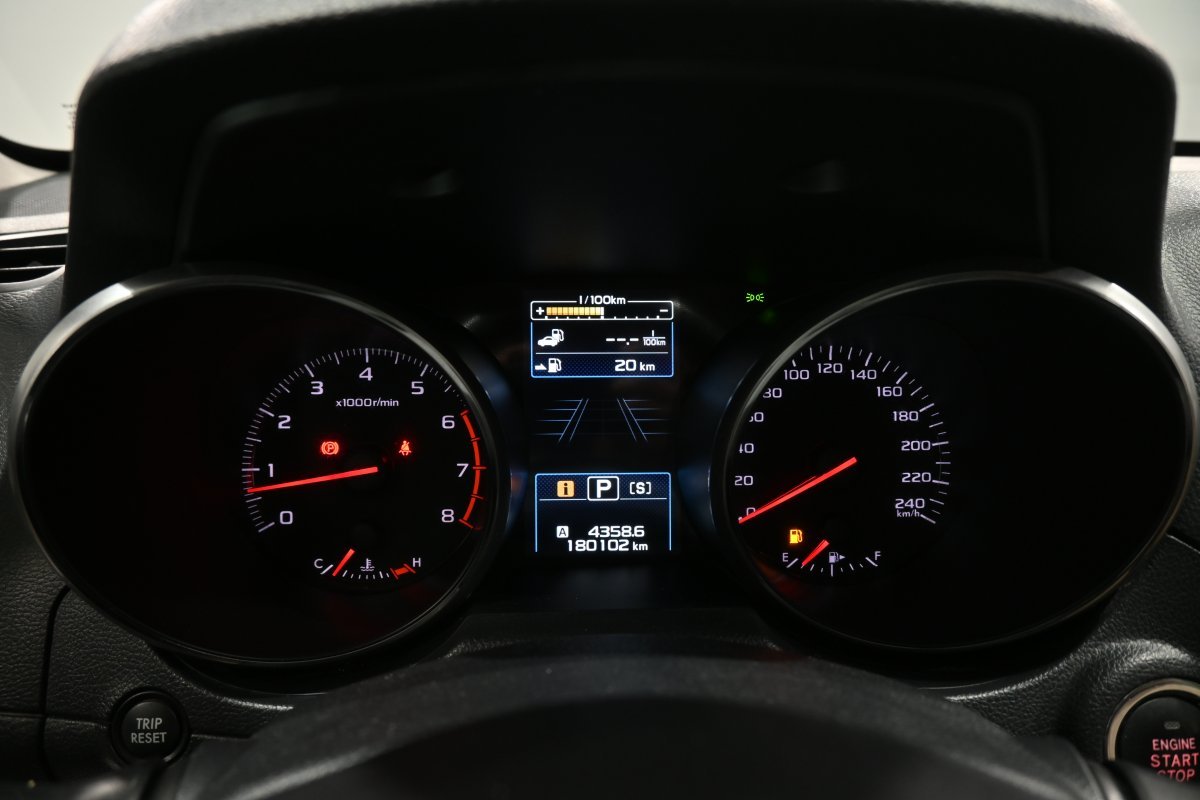 Foto Subaru Outback 13