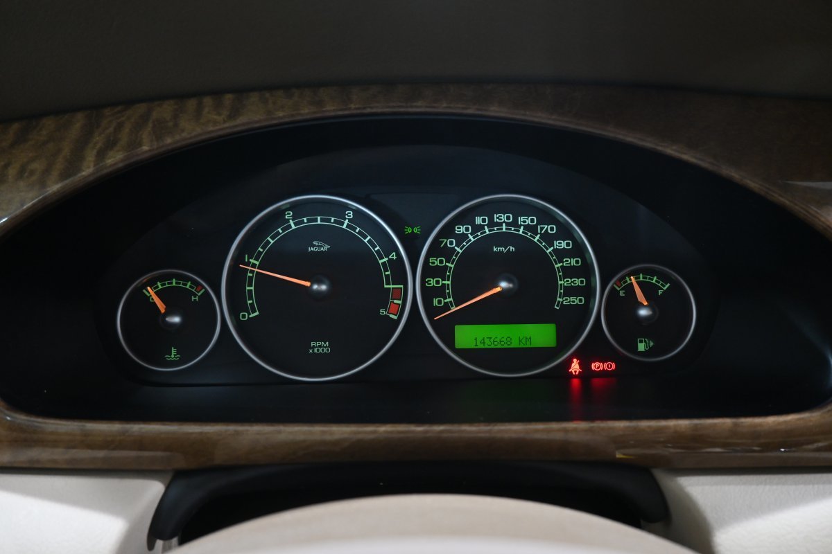 Foto Jaguar X-Type 14