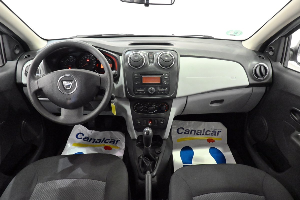Foto Dacia Sandero 13