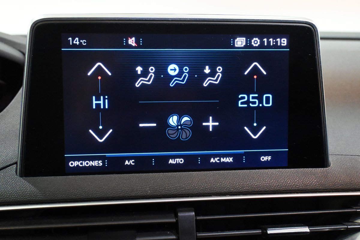 Foto Peugeot 5008 14