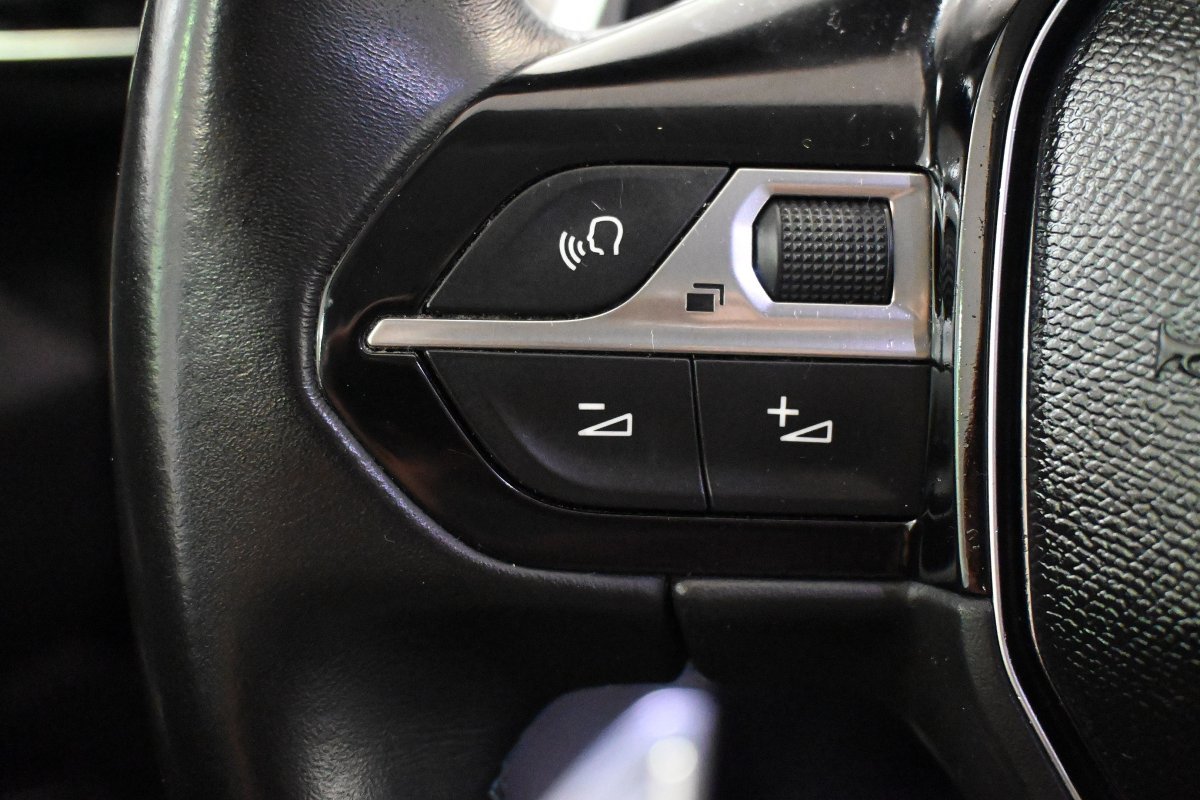 Foto Peugeot 5008 32